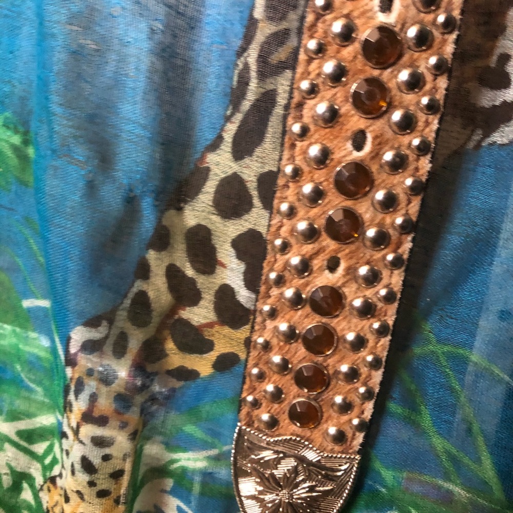 Studded, jeweled leather belt 29-33” no buckle. - Picture 8 of 8